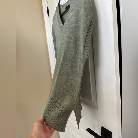 Olsen vest/pullover-side slits, ribbed v-neck, arms, and bottom, oversized - Picture 3 of 12